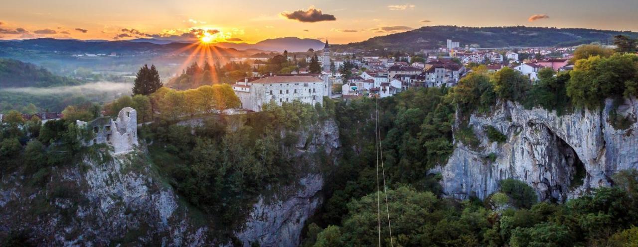Apartment Vista Lupoglav  Екстериор снимка