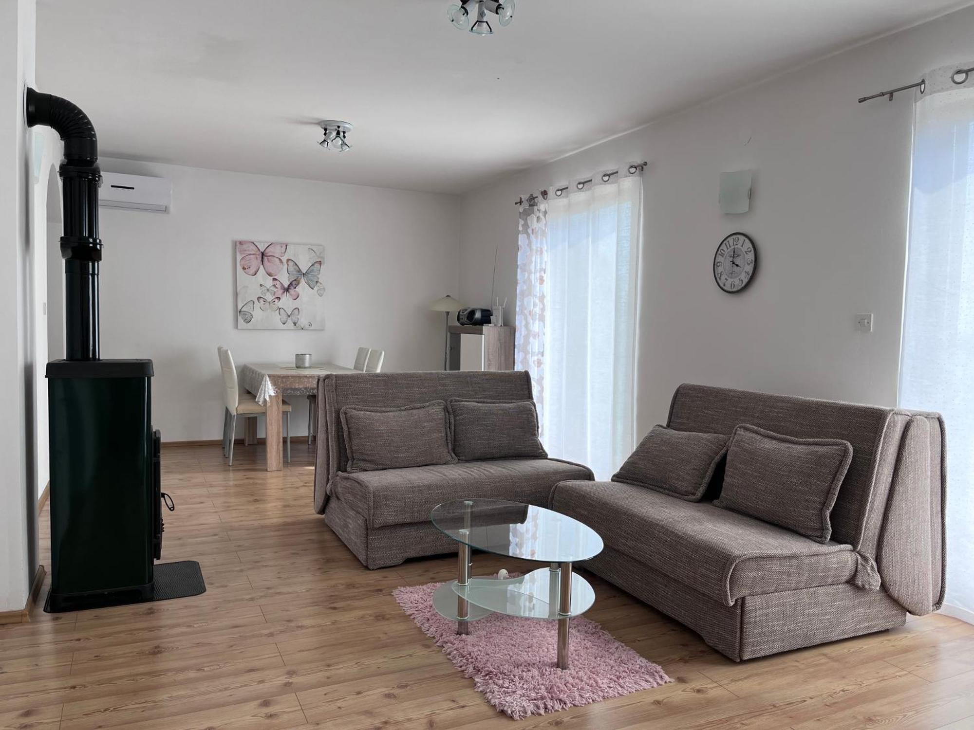 Apartment Vista Lupoglav  Екстериор снимка