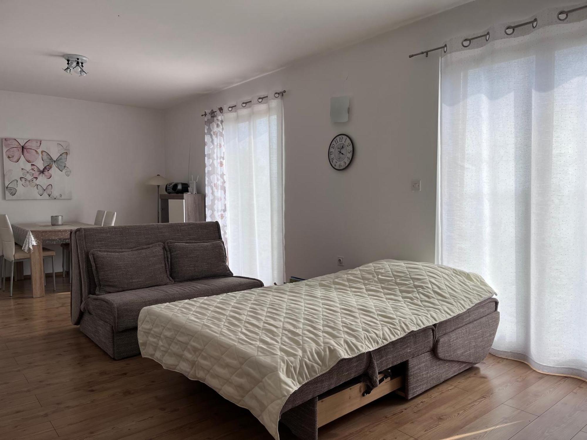 Apartment Vista Lupoglav  Екстериор снимка